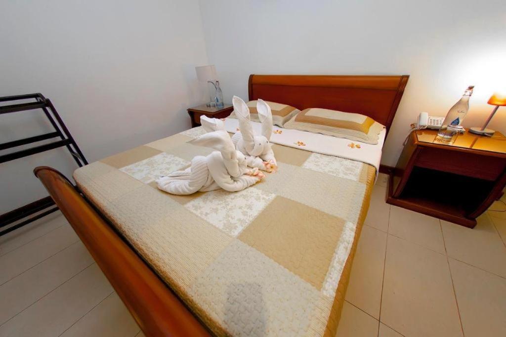 Hotel Villa Viana Marawila Luaran gambar